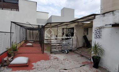 Se vende edificio comercial con viviendas Col. Álamos sobre C. Galicia