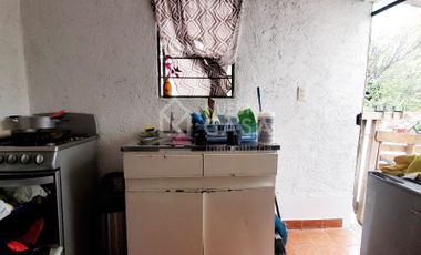 Se vende edificio comercial con viviendas Col. Álamos sobre C. Galicia