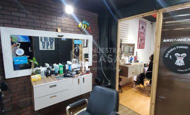 Se vende edificio comercial con viviendas Col. Álamos sobre C. Galicia