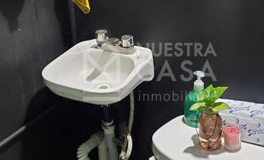 Se vende edificio comercial con viviendas Col. Álamos sobre C. Galicia