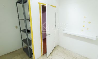 Se vende edificio comercial con viviendas Col. Álamos sobre C. Galicia