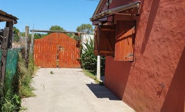 LATORRE PROP. VENDE CASA DE 3 AMB + DEPTO DE 2 AMB AL FONDO