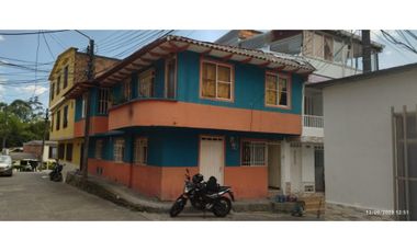 Vendo casa esquinera de 2 plantas  en guayacanes