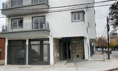 DEPARTAMENTO DE 2 AMBIENTES EN VENTA - MORON