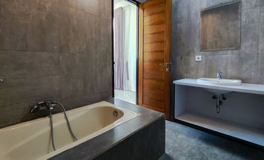 BUC, INVESTASI VILLA DI JIMBARAN, VILLA BARU & LEGALITAS LENGKAP