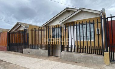 Casa en Arriendo en Villa Alto Las Pircas, Coquimbo. 3D/1B (amoblado).