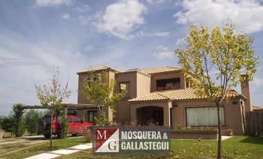 Casa en venta en Santa Catalina