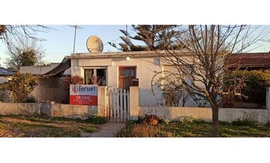 OPORTUNIDAD: Se vende casa americana de 3 amb sobre lote de 400 m2.