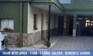 Venta de Casa de 2 plantas en calle Suipacha al al 600