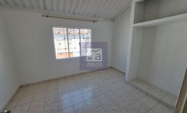 COD. 6061 - SE ARRIENDA CASA - BARRIO: PRADOS DEL MUTIS