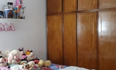 CASA CENTRICA CON DEPARTAMENTO