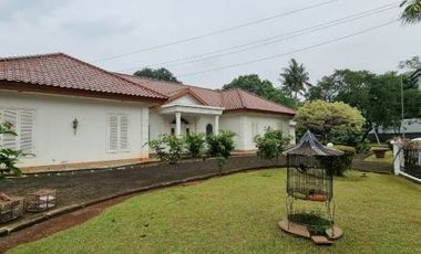DIJUAL RUMAH dgn TANAH LUAS di PERUM VILLA CINERE MAS