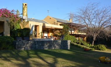 Exclusiva Casa de Lujo en Golf De Villa Allende