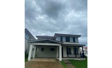 Sea Confiable vende Casas en Arcadia Costa Verde
