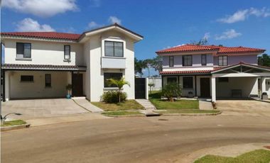 Sea Confiable vende Casas en Arcadia Costa Verde