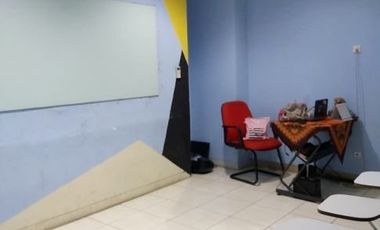 Ruko Strategis Siap Usaha Bulevar Hijau Harapan Indah Bekasi