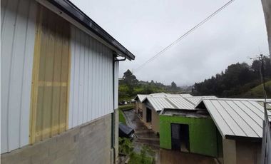 Venta de Bodega Industrial ubicada en la variante Aeropuerto Hipodromo