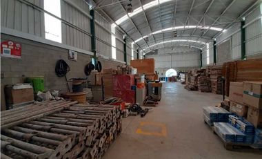 Venta de Bodega Industrial ubicada en la variante Aeropuerto Hipodromo