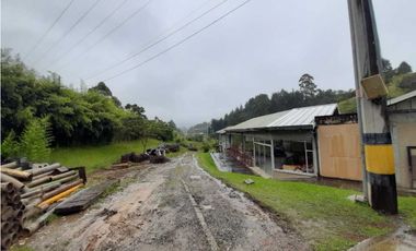 Venta de Bodega Industrial ubicada en la variante Aeropuerto Hipodromo