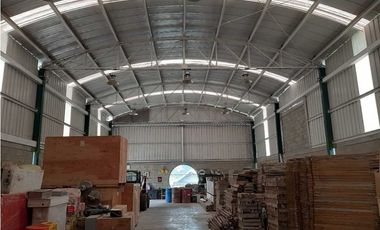 Venta de Bodega Industrial ubicada en la variante Aeropuerto Hipodromo
