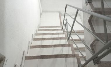 apartamento en arriendo en edificio brisas de la pola piso 3. Cod A13639