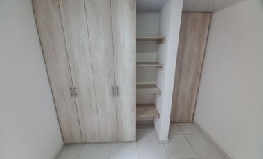 apartamento en arriendo en edificio brisas de la pola piso 3. Cod A13639