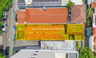 Rumah Zona Komersial di Jl Kebon Kacang Raya Cocok Untuk Usaha