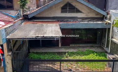 Rumah Zona Komersial di Jl Kebon Kacang Raya Cocok Untuk Usaha