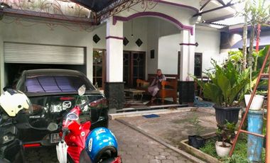 [E903C8] For Sale 5 Bedroom House 400m2 Mertoyudan Magelang