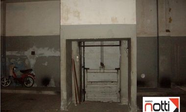 GALPON  CON LOCALES EXCELENTE UBICACIÓN 17 X 39