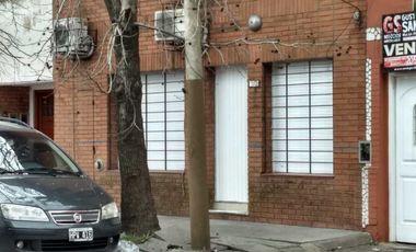 Casa en venta en Quilmes Este