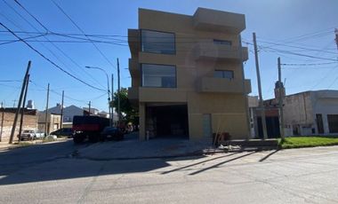 Departamento Tipo Casa en venta en Lanus Oeste