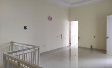 Rumah Siap Huni di Bulak Rukem, Strategis