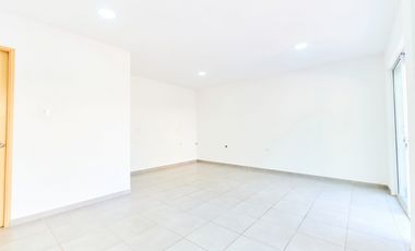 CASA DÙPLEX EN SOLEDAD 2000
