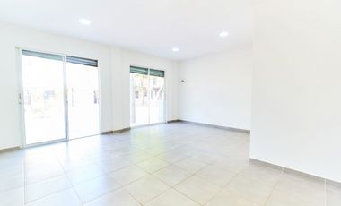 CASA DÙPLEX EN SOLEDAD 2000