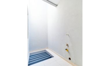 CASA DÙPLEX EN SOLEDAD 2000