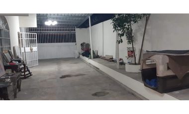   SE VENDE CASA EN URBANIZACION ANAYANSI, JUAN DIAZ