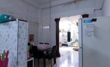rumah seken lokasi hanya 50 M dari jalan lobak harga murah