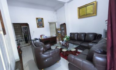 rumah seken lokasi hanya 50 M dari jalan lobak harga murah