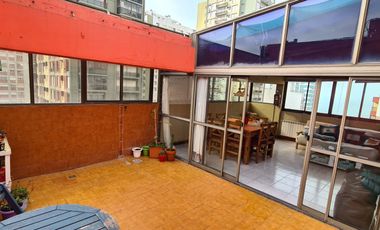 Triplex en el centro Luro y Santa Fe. Cochera doble