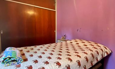 Imponente Chalet ubicado a 50 metros de la Avenida Tomás Espora.