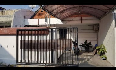 Rumah siap huni di simpang darmo permai selatan SBY barat