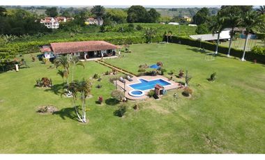 VENTA DE CASA CAMPESTRE EN TEBAIDA, QUINDO, COLOMBIA