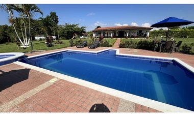 VENTA DE CASA CAMPESTRE EN TEBAIDA, QUINDO, COLOMBIA