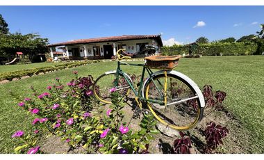 VENTA DE CASA CAMPESTRE EN TEBAIDA, QUINDO, COLOMBIA
