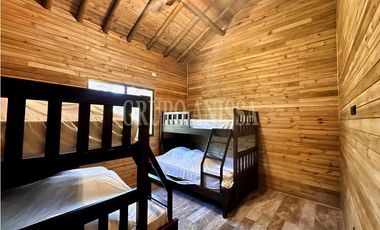 Oportunidad! Se Vende Hermosa Cabaña en Altos del Maria