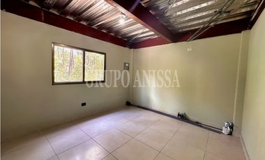 Oportunidad! Se Vende Hermosa Cabaña en Altos del Maria