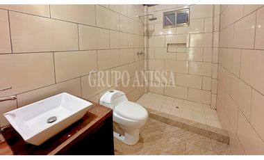 Oportunidad! Se Vende Hermosa Cabaña en Altos del Maria
