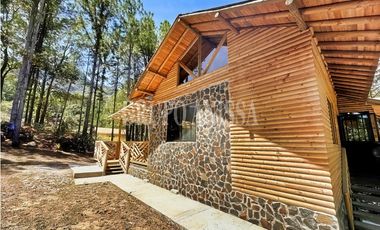 Oportunidad! Se Vende Hermosa Cabaña en Altos del Maria