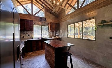 Oportunidad! Se Vende Hermosa Cabaña en Altos del Maria